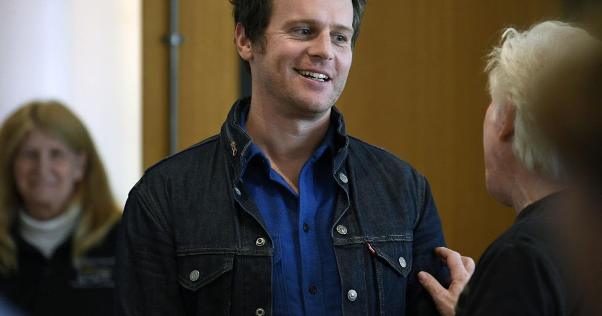 Jonathan Groff's award wins, nominations and other accolades [roundup]