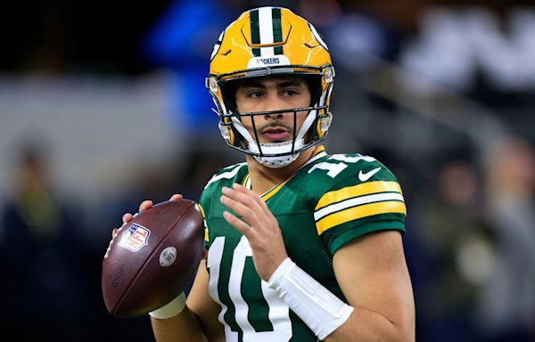 NFL Report: QB Jordan Love may not play the 2024 season with the Packers