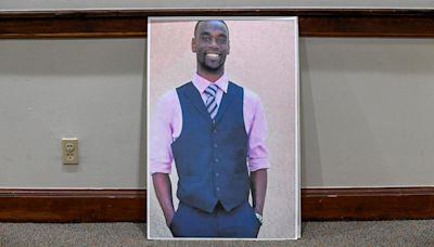 Ex-officer cross-examined in trial of Tyre Nichols' beating death