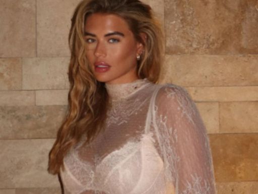 'Stunning' say Love Island fans and co-stars as Arabella Chi flashes underwear