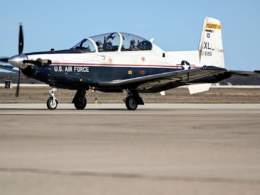 Air Force pilot dies after his ejection seat activated