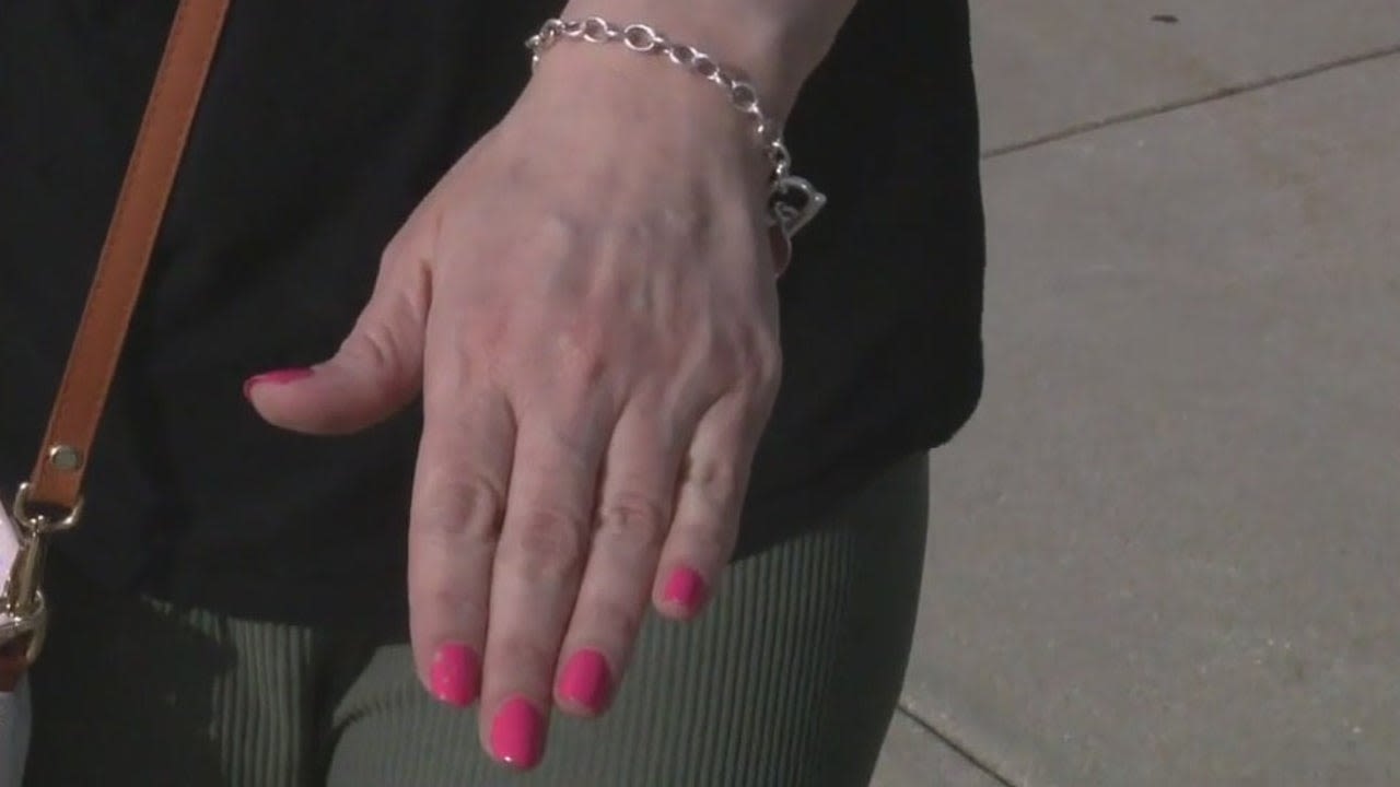 Delco woman loses wedding band at Phillies game and asks for help finding it