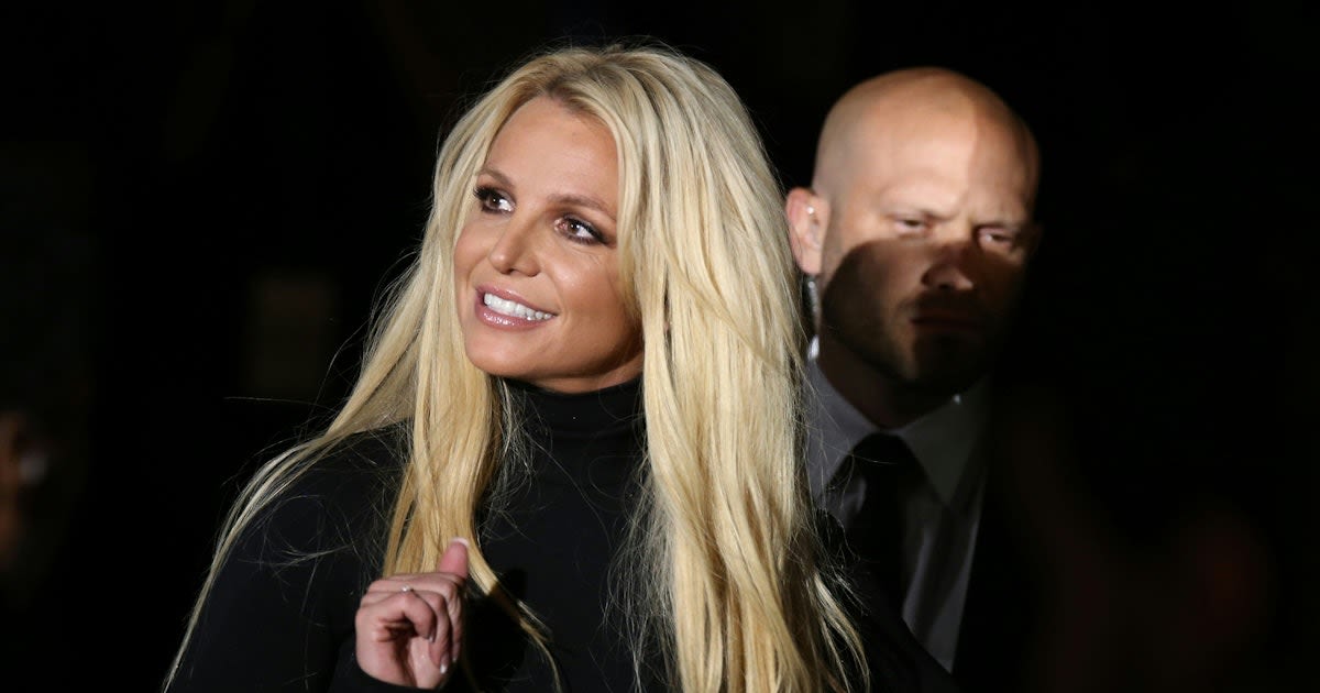 Britney Spears Just Rocked A Bedazzled "Lip Gloss" Mani You'll Want To Copy