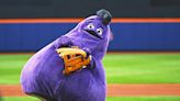 'The Grimace Effect': Mets are 7-0 since McDonald's mascot's ceremonial first pitch