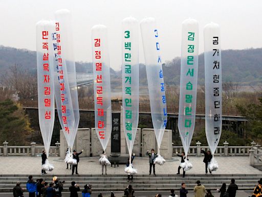 Globos norcoreanos llenos de basura agudizan las tensiones con Corea del Sur. Esto es lo que ocurre