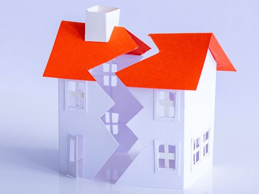 Why downsizing your home could lead to DIVORCE