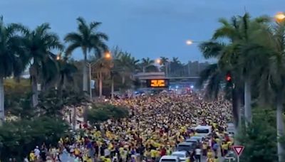 Banderazo monumental de los hinchas colombianos en Miami