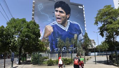 Nuevo informe forense sobre la muerte de Maradona pone en duda responsabilidad médica