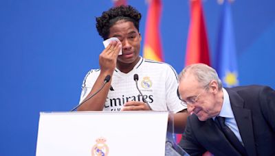 Endrick cries as he’s presented as a Real Madrid player at the Bernabéu