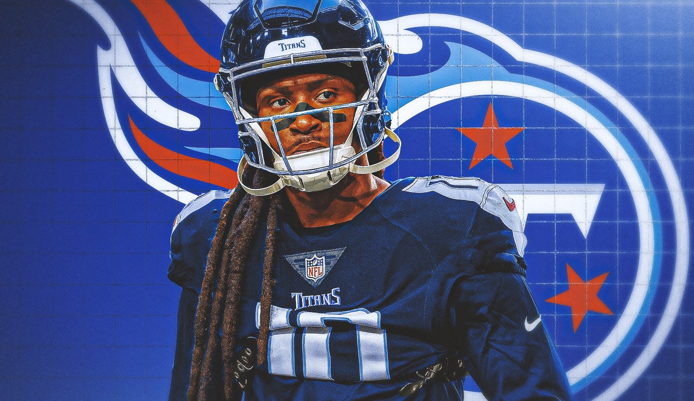 Titans receiver DeAndre Hopkins injures knee but won't require surgery