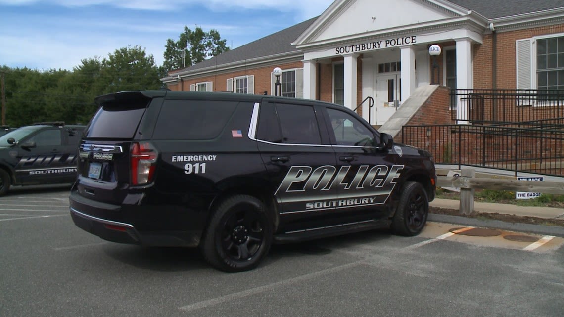 Southbury police investigating after purse forcibly taken from 80-year-old woman