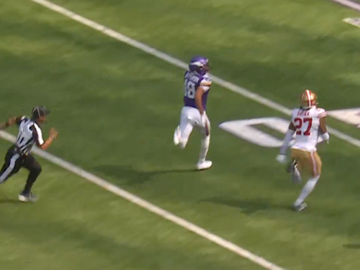 49ers fans couldn't believe a ref outran their secondary on Justin Jefferson's 97-yard touchdown catch