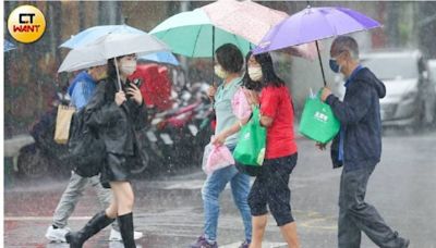 密集閃電盤據台灣上空！雨區擴大狂降到下週…「這天」雨勢最猛