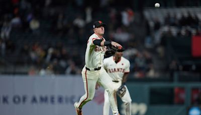 SF Giants’ Tyler Fitzgerald pulled from game vs. Brewers in third inning