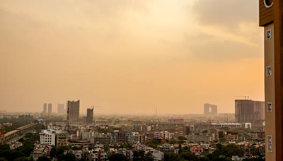 Delhi Temperatures, Humidity Rise Amid 'Poor' AQI, Rain Expected to Return: What the IMD Says