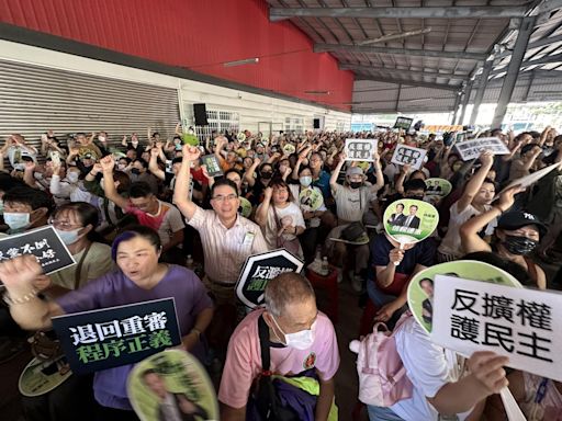 台灣民意基金會民調／過半挺行政院提覆議案 民眾黨支持度慘跌3.9個百分點