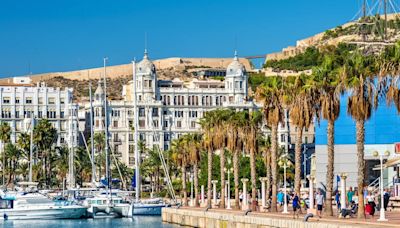Las dos ciudades españolas que están entre los mejores destinos baratos para jubilados extranjeros: ocio, playas y vida asequible