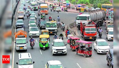 Rising Trend of Wrong-Side Driving in Ghaziabad | Ghaziabad News - Times of India