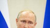 Nuevo video de Vladimir Putin 'temblando' aumenta rumores sobre su estado de salud