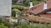 Tremendo susto en Vizcaya: una gran roca se desprende y cae sobre un caserío en Markina