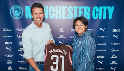 Manchester City sign Japanese international keeper Yamashita