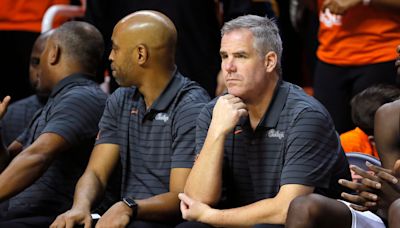 Oklahoma State basketball to retain Scott Sutton, hire Jeremy Cox as final assistant coach