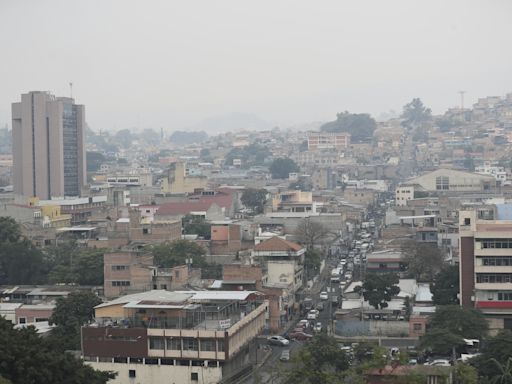 Alumnos retornan a clases en Honduras ante un ligero descenso de la contaminación del aire