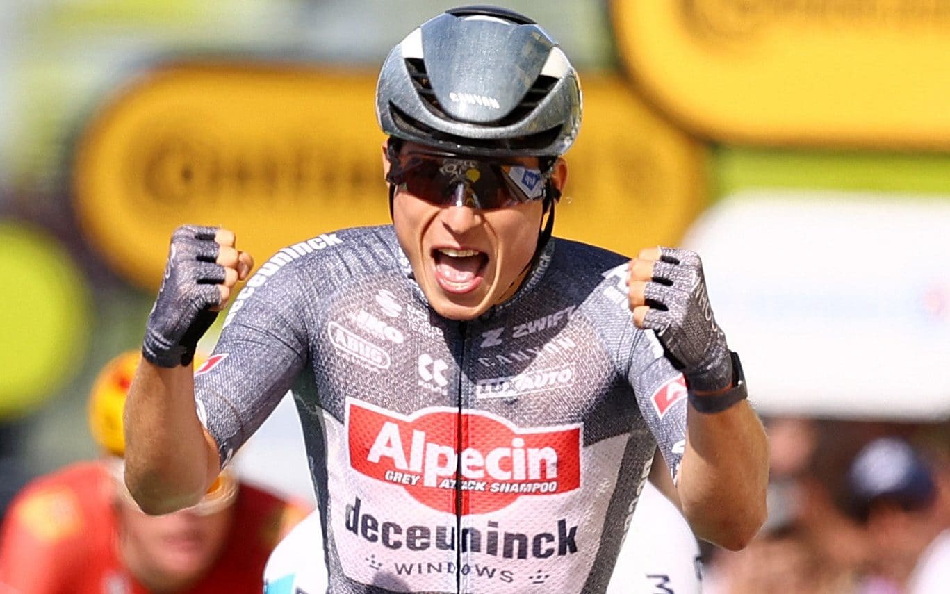 Mark Cavendish misses out in his final Tour de France sprint as Jasper Philipsen wins stage 16
