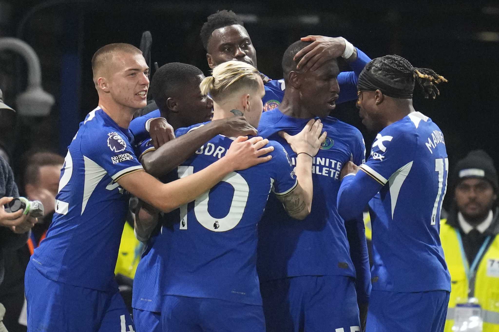 Tottenham's Champions League hopes hit further by 2-0 loss at Chelsea in Premier League