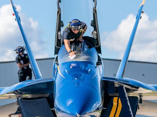 Blue Angels arrive: Team incl. first female pilot