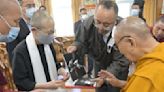劉曉波遺孀劉霞罕見露面 與「唯一崇敬」的達賴喇嘛會面