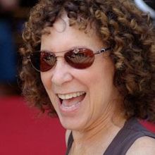 Rhea Perlman