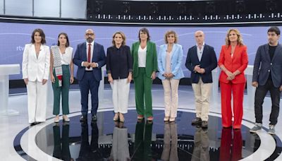 Junts y ERC abren el debate en catalán y el PP les recuerda que con el PSOE negocian sin pinganillos