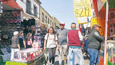 Inhiben presencia de ambulantes en calles del Centro Histórico