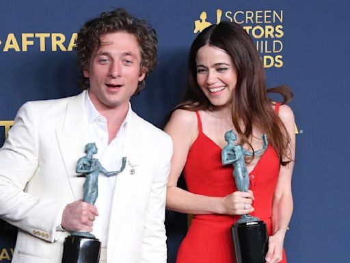 ...There Were Set Rumors': The Bear Costars Jeremy Allen White And Molly Gordon's Chemistry Was ...