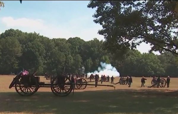 Civil War re-enactors commemorate 160th anniversary of Battle of Kennesaw