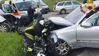 Tragischer Unfall auf der Via Pontina Vecchia: Ein kleines Mädchen verliert das Leben