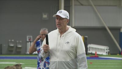 Former quarterback Jim Kelly hosts annual football camp at One Bills Drive