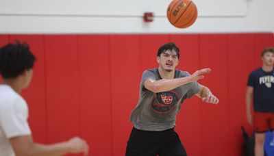 Dayton’s Jack benefits from season as backup to Holmes