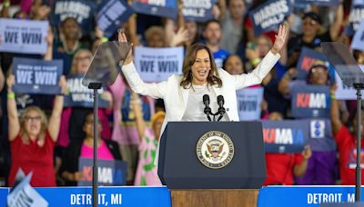 Trump Falsely Accuses Harris Of Using AI For Massive Crowd At Rally