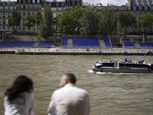 Paris Olympics organizers unveil backup plans for triathlon and marathon swimming in Seine