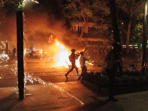 Arde Francia: los resultados de las elecciones levantan manifestaciones con decenas de detenidos