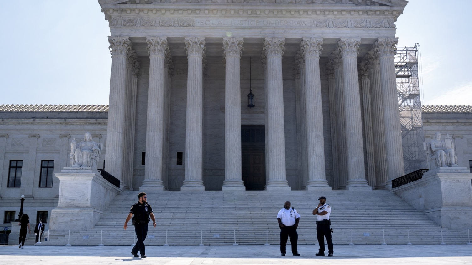 Supreme Court rules in favor of Jan. 6 rioter challenging obstruction charge