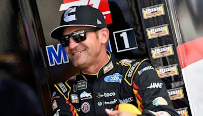 Clint Bowyer to run NASCAR Truck race at Nashville