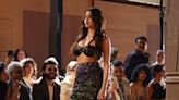 Janhvi Kapoor's Boyfriend Shikhar Pahariya Cheers For Her As She Walks The Ramp For Paris Fashion Week - News18