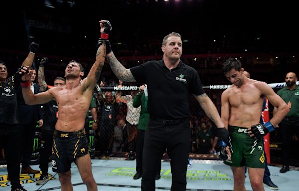 Robert Whittaker disagrees with fans saying Steve Erceg was robbed at UFC 301: "I thought Pantoja did enough to win" | BJPenn.com