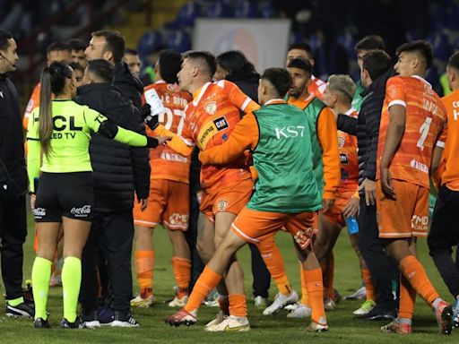 La furia de Cobreloa tras el polémico empate ante Huachipato: “Creemos que fuimos bastante perjudicados” - La Tercera