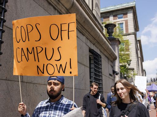 La policía de Nueva York asegura que el disparo en el desalojo de la Universidad de Columbia fue accidental