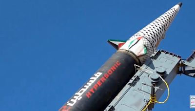 The Houthis painted the word "hypersonic" on the new ballistic missile they fired at Israel, which says it's actually just a regular missile