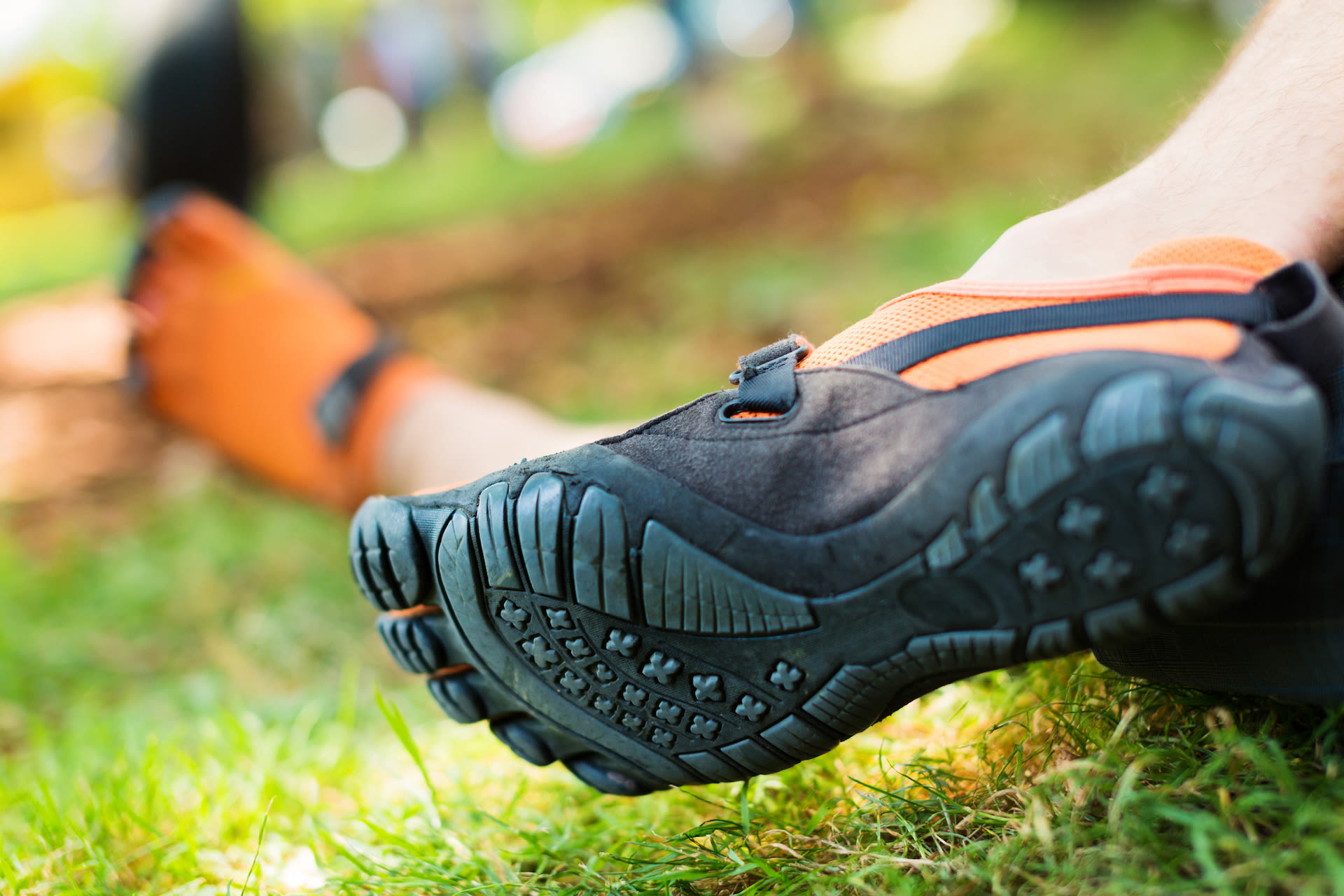 4 issues barefoot shoes can’t help you with (and the easy exercises that can)
